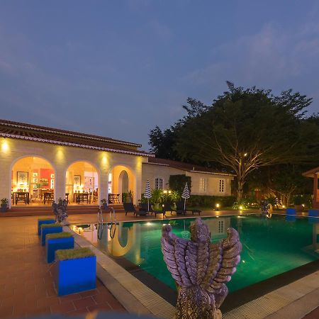 Pictory Garden Resort Sattahip Bagian luar foto