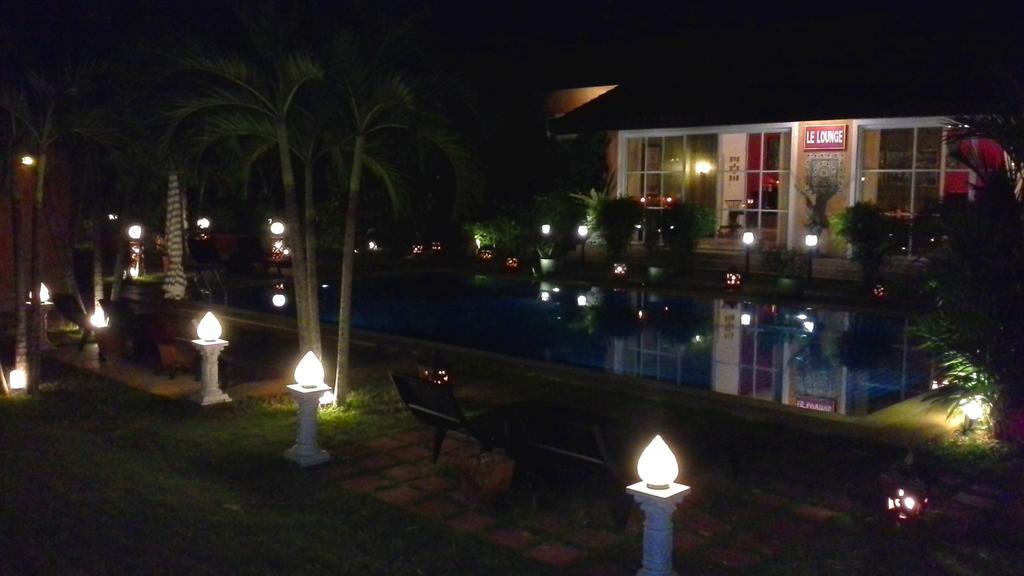 Pictory Garden Resort Sattahip Bagian luar foto