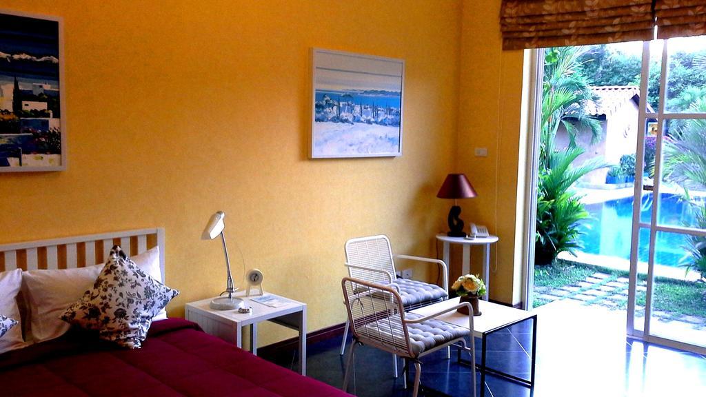 Pictory Garden Resort Sattahip Bagian luar foto