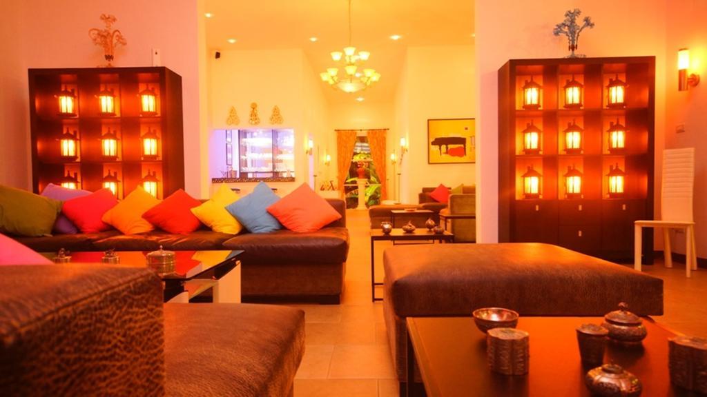Pictory Garden Resort Sattahip Bagian luar foto