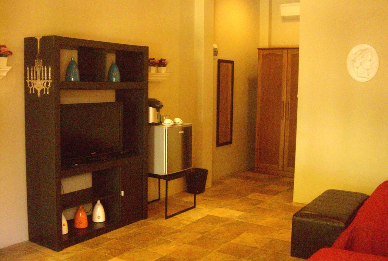 Pictory Garden Resort Sattahip Bagian luar foto