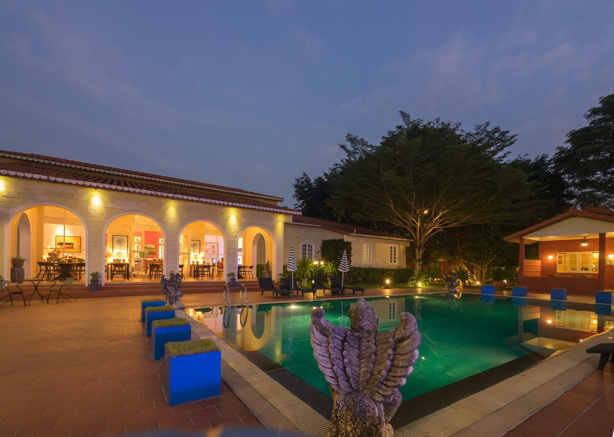 Pictory Garden Resort Sattahip Bagian luar foto